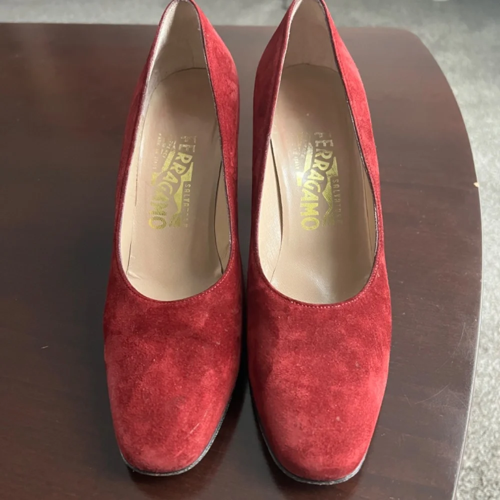 Salvatore Ferragamo, Size 7 B, red - Picture 4 of 11